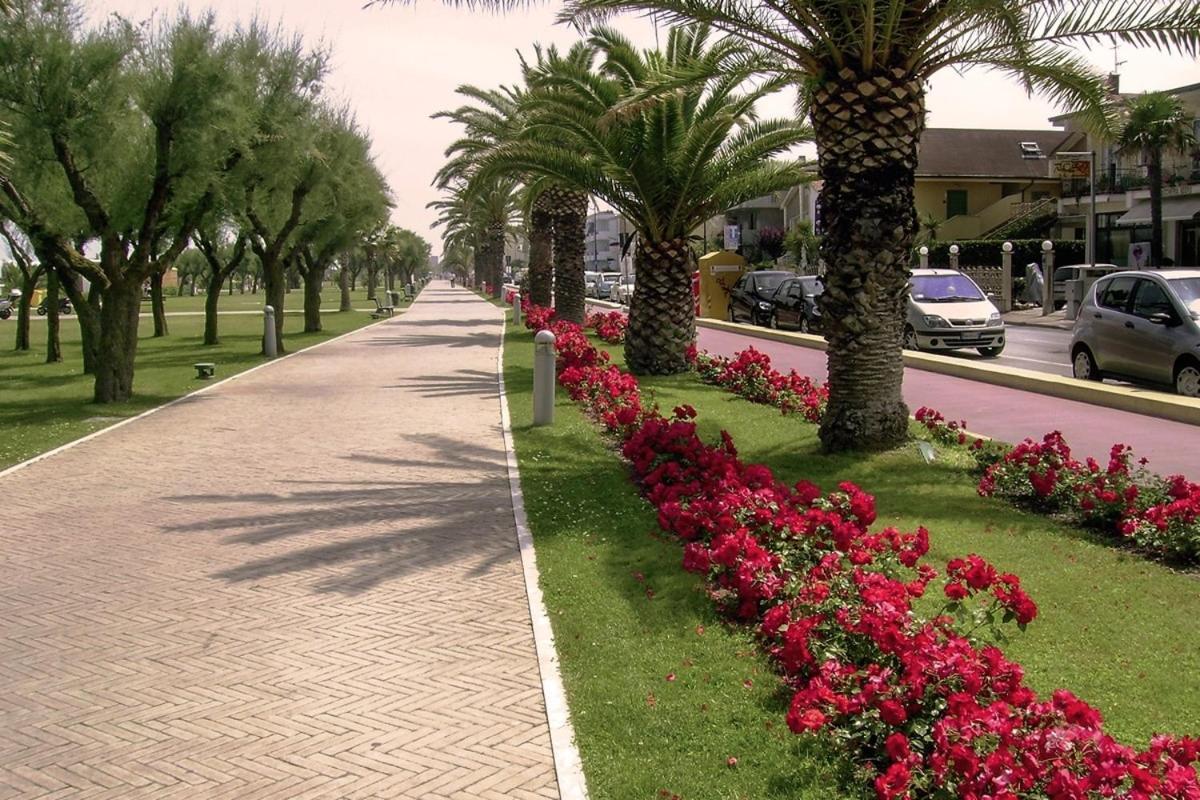 La Conchiglia Appartement Porto SantʼElpidio Buitenkant foto
