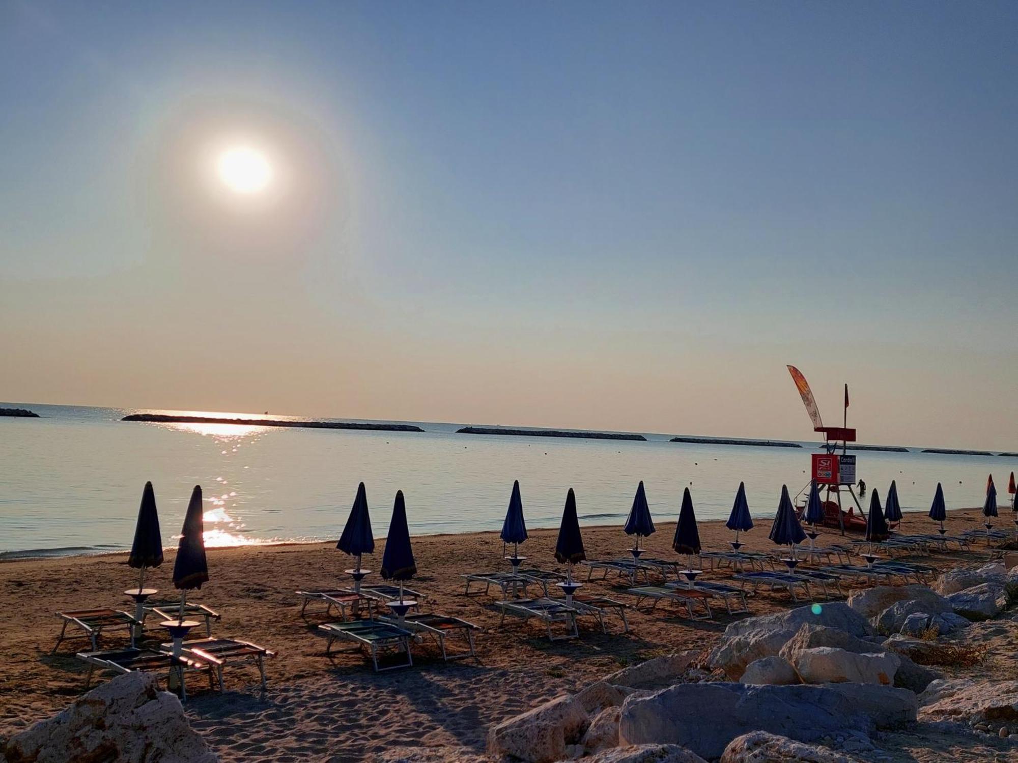La Conchiglia Appartement Porto SantʼElpidio Buitenkant foto