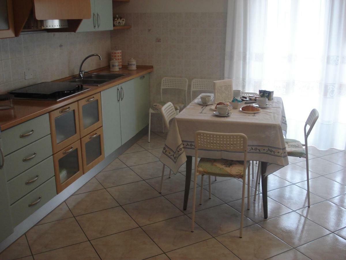 La Conchiglia Appartement Porto SantʼElpidio Buitenkant foto
